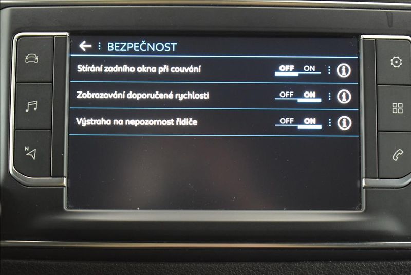 Peugeot Traveller 2,0 HDi, 8-míst, NAVIGACE - fotka 19 z 33