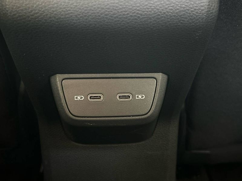 Volkswagen Taigo (2025) 1.0 TSI 7DSG People - fotka 15 z 30