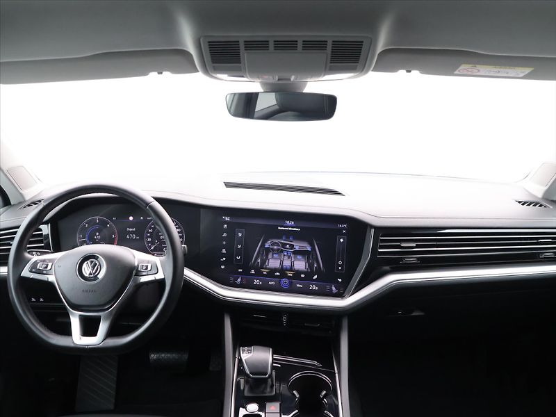 Volkswagen Touareg 3,0 TDI 210kW 4M LED DPH CZ - fotka 31 z 39