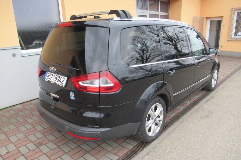 Ford Galaxy 2.0TDCi AUT.KLIMA TAŽNÉ 1,8t - fotka 2 z 27