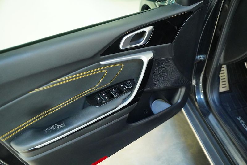 Kia Ceed - fotka 12 z 28