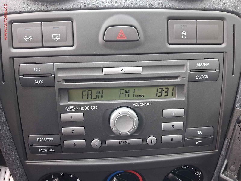 Ford Fusion (2008) 1.4i, Klima - fotka 13 z 15