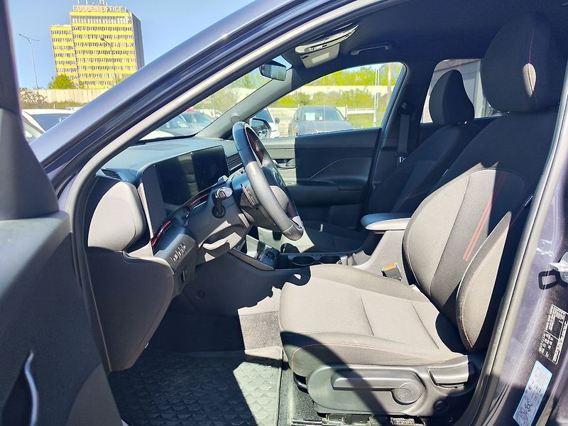 Hyundai Kona 1.6 T-GDi/145kW N-Line DCT 4x4 - fotka 15 z 31
