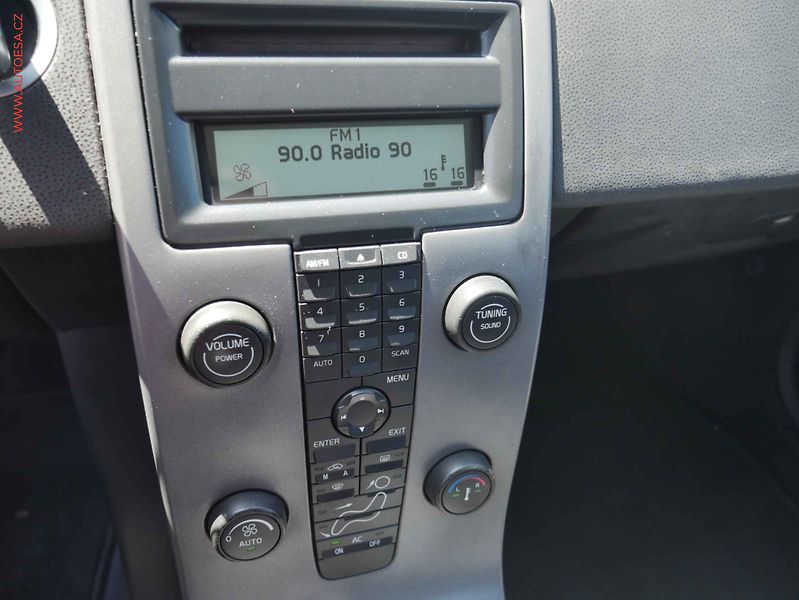 Volvo S40 (2004) 2.0d, ČR - fotka 11 z 14