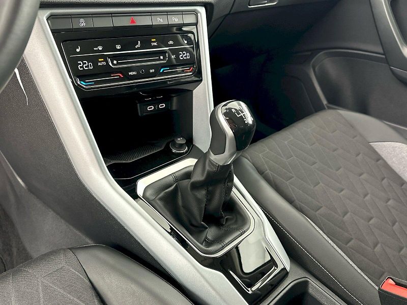 Volkswagen T-Roc (2025) Life GOAL 1.0 TSI 85kW - fotka 22 z 27
