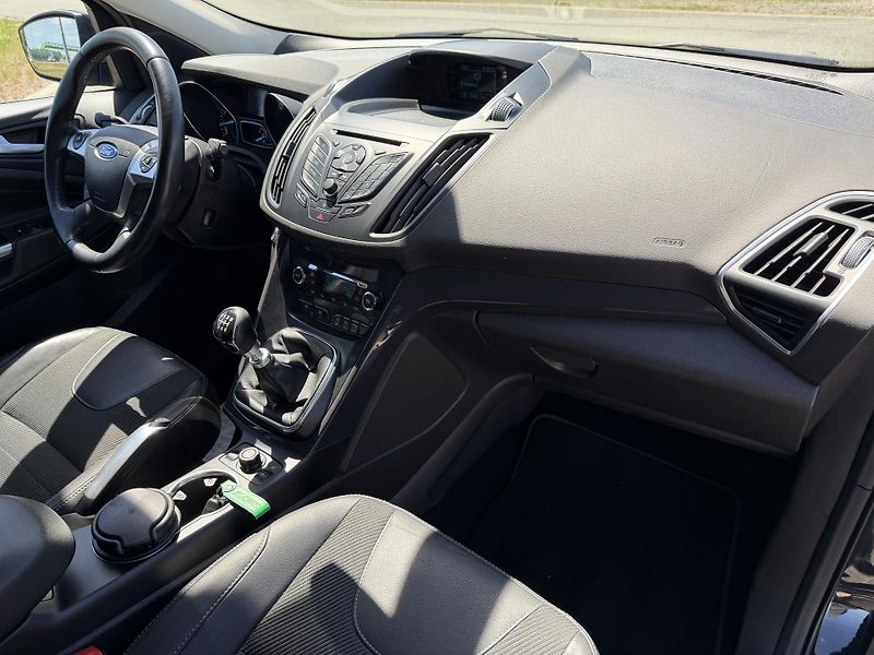 Ford Kuga 1.6 EB TITANIUM ROZVODY TAŽNÉ - fotka 33 z 39