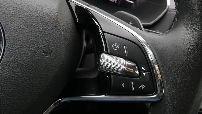 Škoda Octavia 1.5 TSI 110kW DSG Ambition - fotka 12 z 22