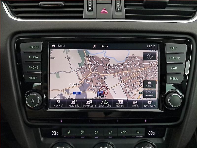 Škoda Octavia (2015) Scout 2.0 TDI, 4X4, Automat - fotka 18 z 19
