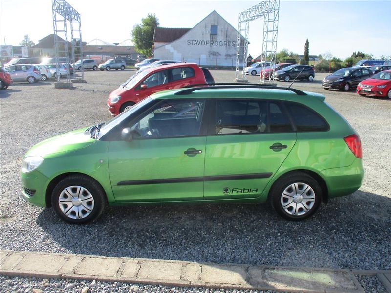 Škoda Fabia 1,2 i, klima, +4x pneu,ABS,ESP - fotka 8 z 22