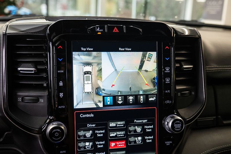 RAM 1500 TRX/Stan/Naviják/Harman Kardon - fotka 13 z 31