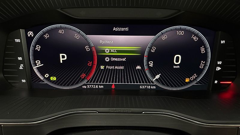 Škoda Superb 2.0 TSI DSG Style Combi - fotka 25 z 29