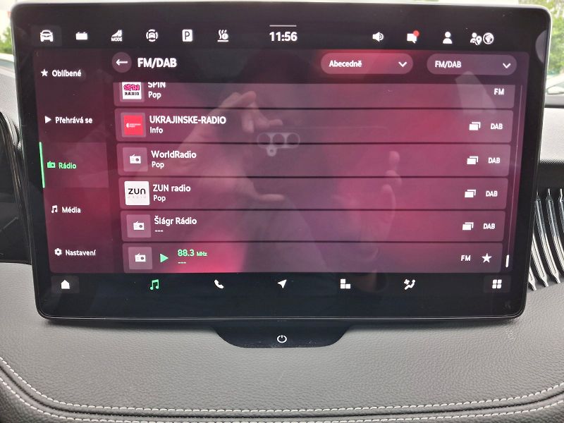 Škoda Superb (2025) Combi iV SportLine DSG 1,5TSi - fotka 25 z 35
