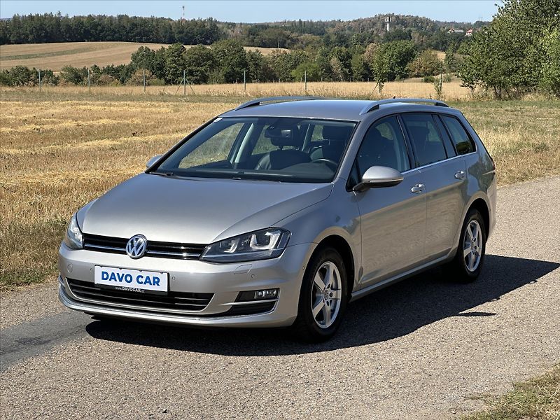 Volkswagen Golf 1,4 TSI 90kW DSG Highline Xeno - fotka 3 z 35