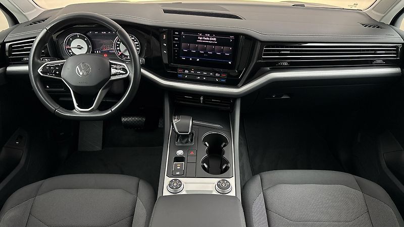 Volkswagen Touareg 3.0 TDI Tiptronic - fotka 8 z 30