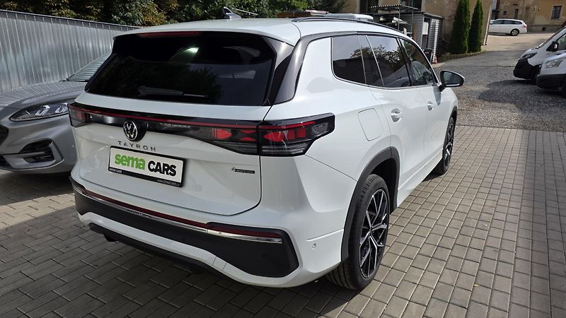 Volkswagen Tayron (2025) 2.0 TSI 150kW 4x4 DSG Eleg TZ  - fotka 5 z 55