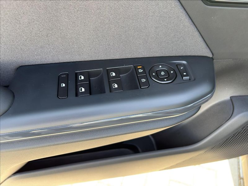 Kia K4 (2025) 1,0   T-GDI EXCLUSIVE - fotka 10 z 23