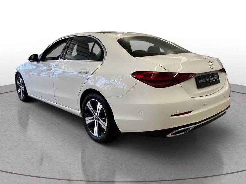 Mercedes-Benz Třídy C 180 Avantgarde Pano Paměť Kam - fotka 5 z 19