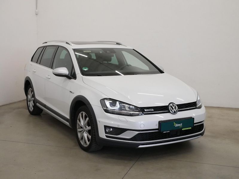 Volkswagen Golf - fotka 4 z 6