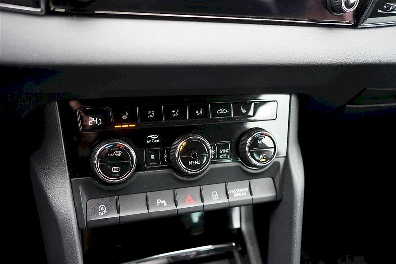 Škoda Karoq (2019) TSI 110 kW Style DSG - Webasto - fotka 18 z 26