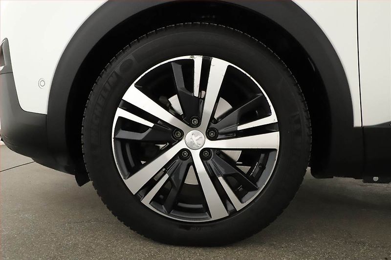 Peugeot 5008 (2019) GT Line 1.5 BlueHDi, 7 míst - fotka 12 z 17