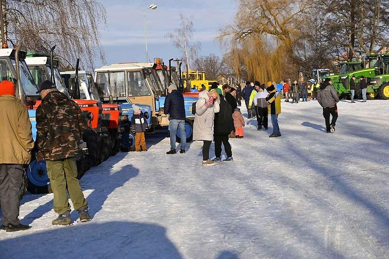 Přehlídka traktorů v Chmelišti. Foto: Richard Karban