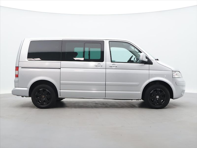 Volkswagen Multivan 2,5 TDI 96kW Comfortline - fotka 8 z 29