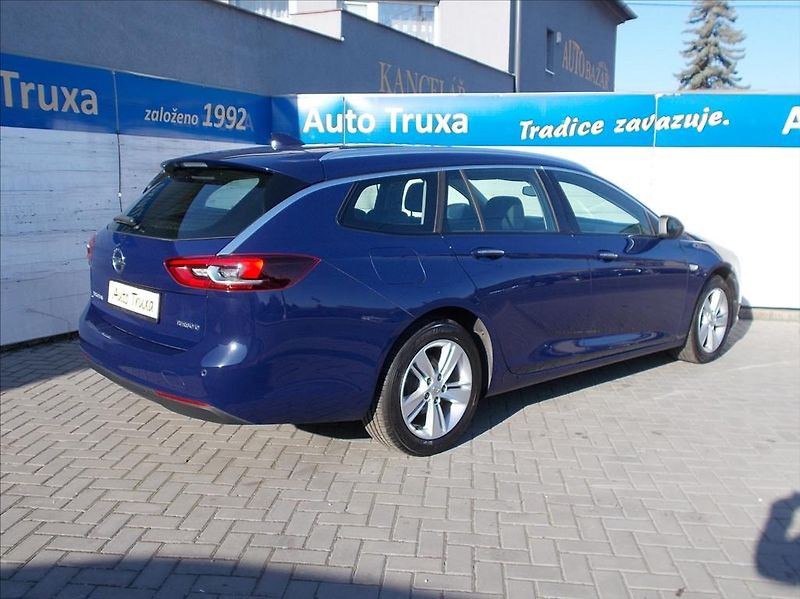 Opel Insignia ST 1.6 CDTi 100kW INNOVATION - fotka 5 z 46