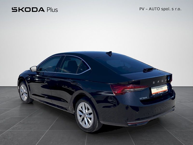 Škoda Octavia (2025) 1.5 TSI 110 kW Top Selection - fotka 28 z 34