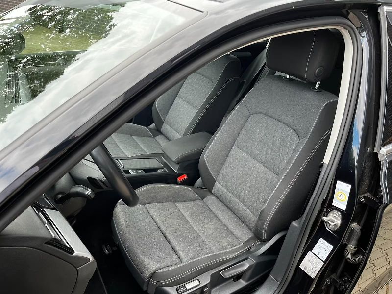 Volkswagen Passat 2.0TDI DSG 110kW 1.Maj DPH TZ - fotka 5 z 6