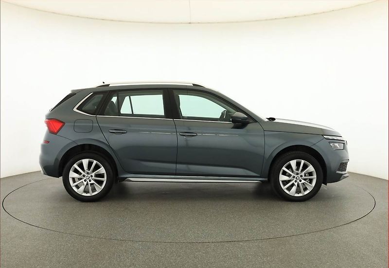 Škoda Kamiq (2021) Style 1.0 TSI, Serv.kniha - fotka 6 z 17