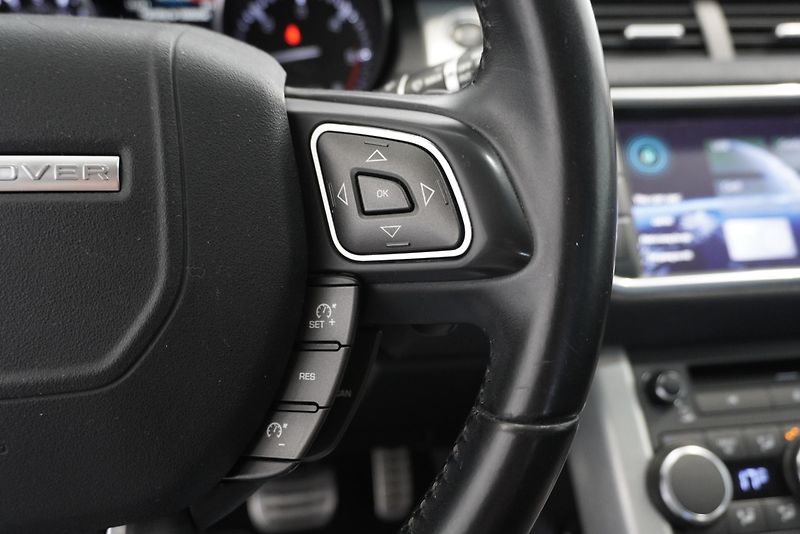 Land Rover Range Rover Evoque 2,2 SD4 DYNAMIC 4WD AUT. - fotka 20 z 31