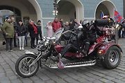 Štědrodenní motorkářská vyjížďka se srazem na Karlově náměstí v Kolíně.