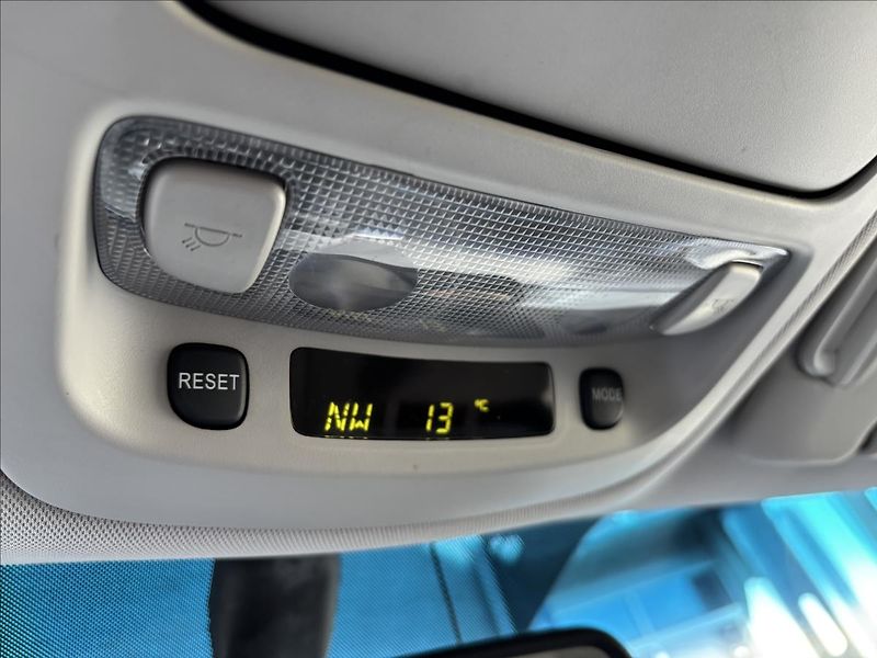 Kia Carnival 2,9 CRDi 136kW 7 Míst - fotka 38 z 43