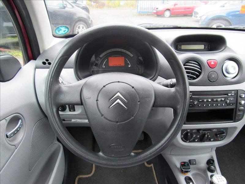 Citroën C3 1,4 54kW LPG - fotka 12 z 23