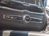 Volvo XC60 (2019) 2.0D 140KW mat – NAVI - náhled 24