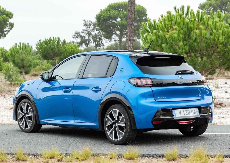 Peugeot e-2008