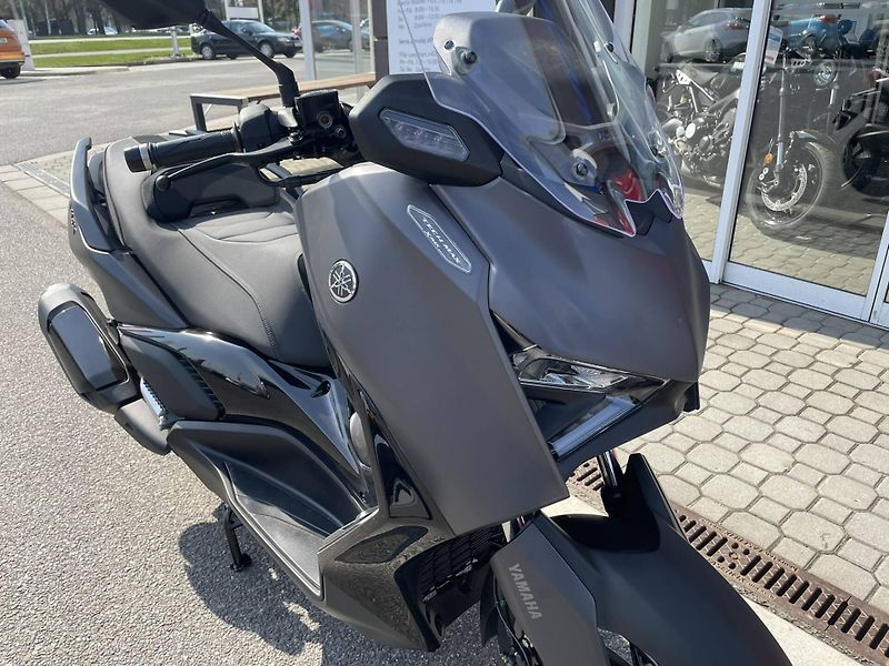 Yamaha (2026) XMAX 300 Tech Max EU5+ - fotka 4 z 12