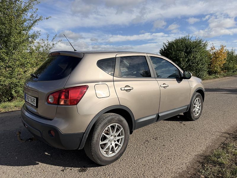 Nissan Qashqai (2008) - fotka 6 z 28