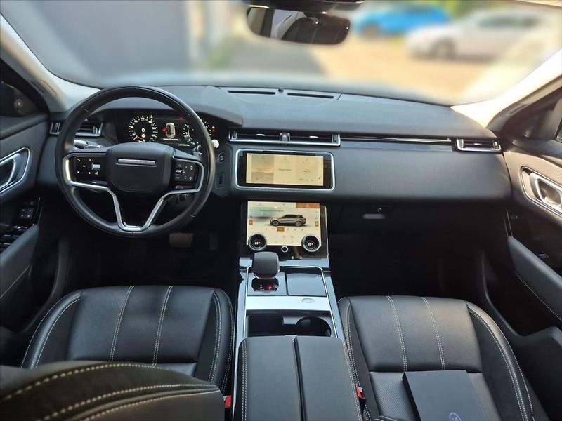 Land Rover Range Rover Velar 2,0 P250 SE - fotka 8 z 17