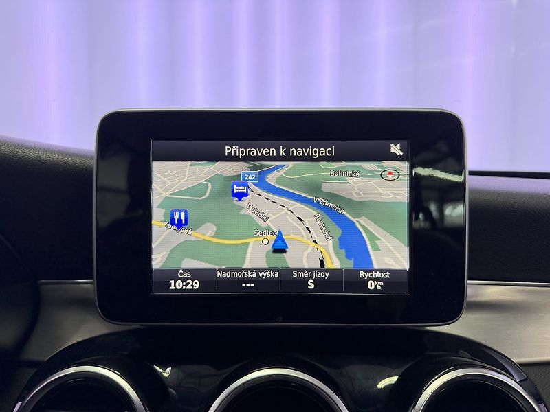 Mercedes-Benz Třídy C 4MATIC AVANTGARDE, LED, TEMPOM - fotka 13 z 25