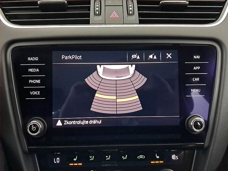 Škoda Octavia (2019) 2.0 TDI, Automat, Navi - fotka 19 z 19