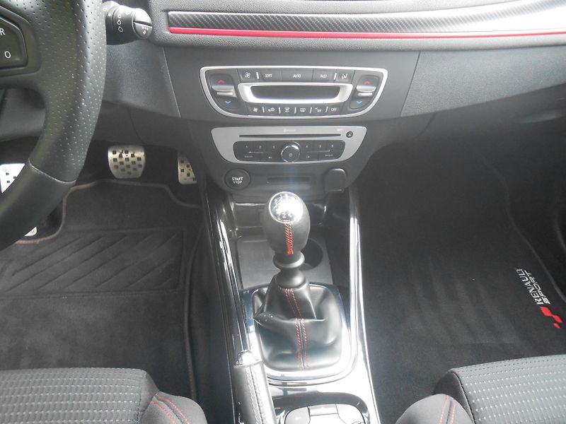 Renault Mégane R.S.-195KW,NAVI,TOP!!! - fotka 30 z 41