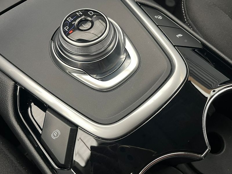 Ford S-MAX 2.5 Duratec HEV TITANIUM - fotka 18 z 64
