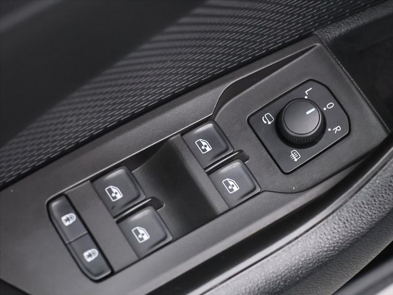 Škoda Octavia 2,0 TDI 110kW DSG Style CZ - fotka 15 z 29