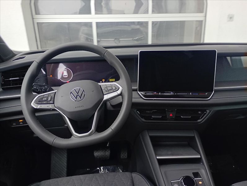Volkswagen Tayron (2026) 2,0 TDI 110kW 7DSG  People - fotka 10 z 17