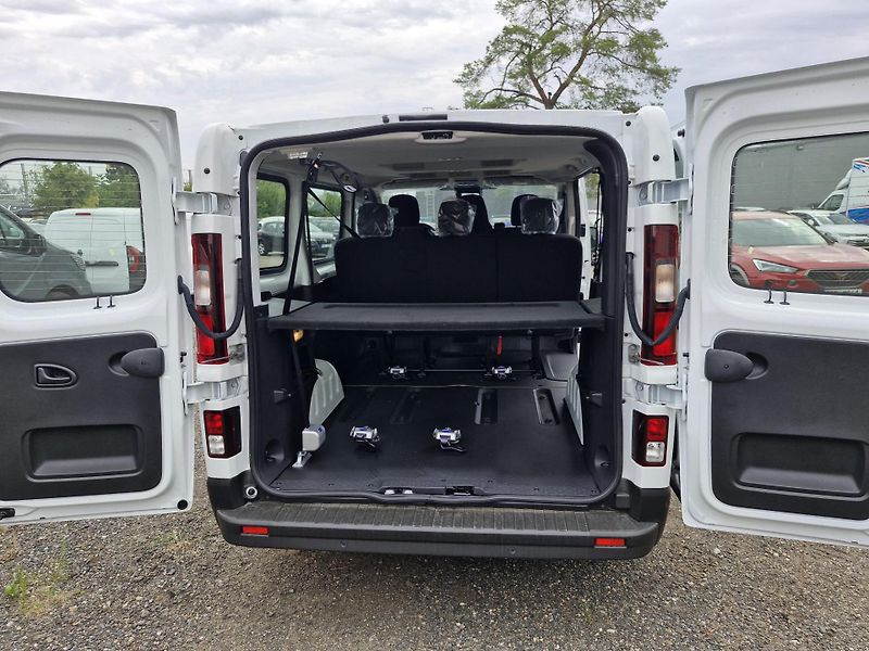 Renault Trafic (2026) L1 Equilibre 150k 6míst - fotka 8 z 17