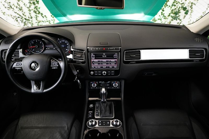 Volkswagen Touareg - fotka 5 z 29