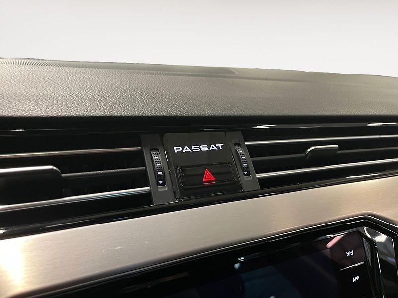 Volkswagen Passat TDI 4M 140kW Kam NezTop Paměť - fotka 17 z 22