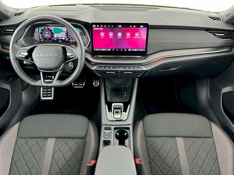 Škoda Octavia (2025) Combi DSG 2.0TSI 195kW RS - fotka 5 z 35