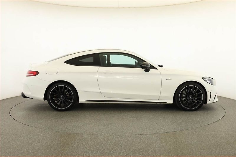 Mercedes-Benz Třídy C (2021) C 43 AMG 4MATIC - fotka 6 z 19